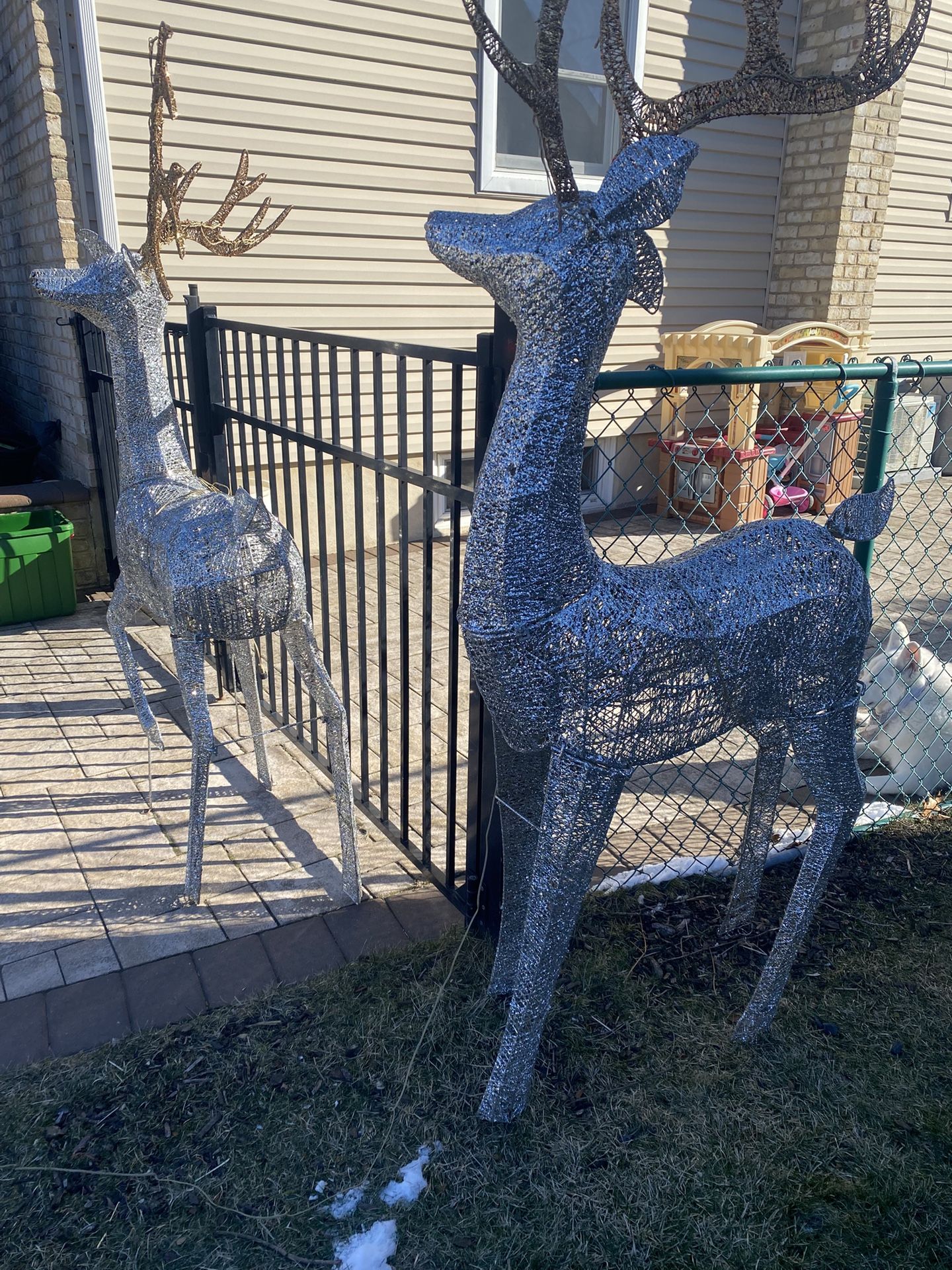 Set of 2 Deer