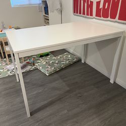 Ikea Dining Table and Chairs 