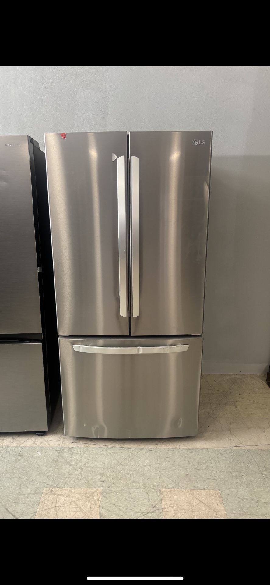 LG 32’ Refrigerator-new Scratch And Dent 