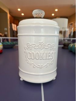 Mud Pie Circa Ceramic Cookie Jar with Vintage Glass Knob Lid
