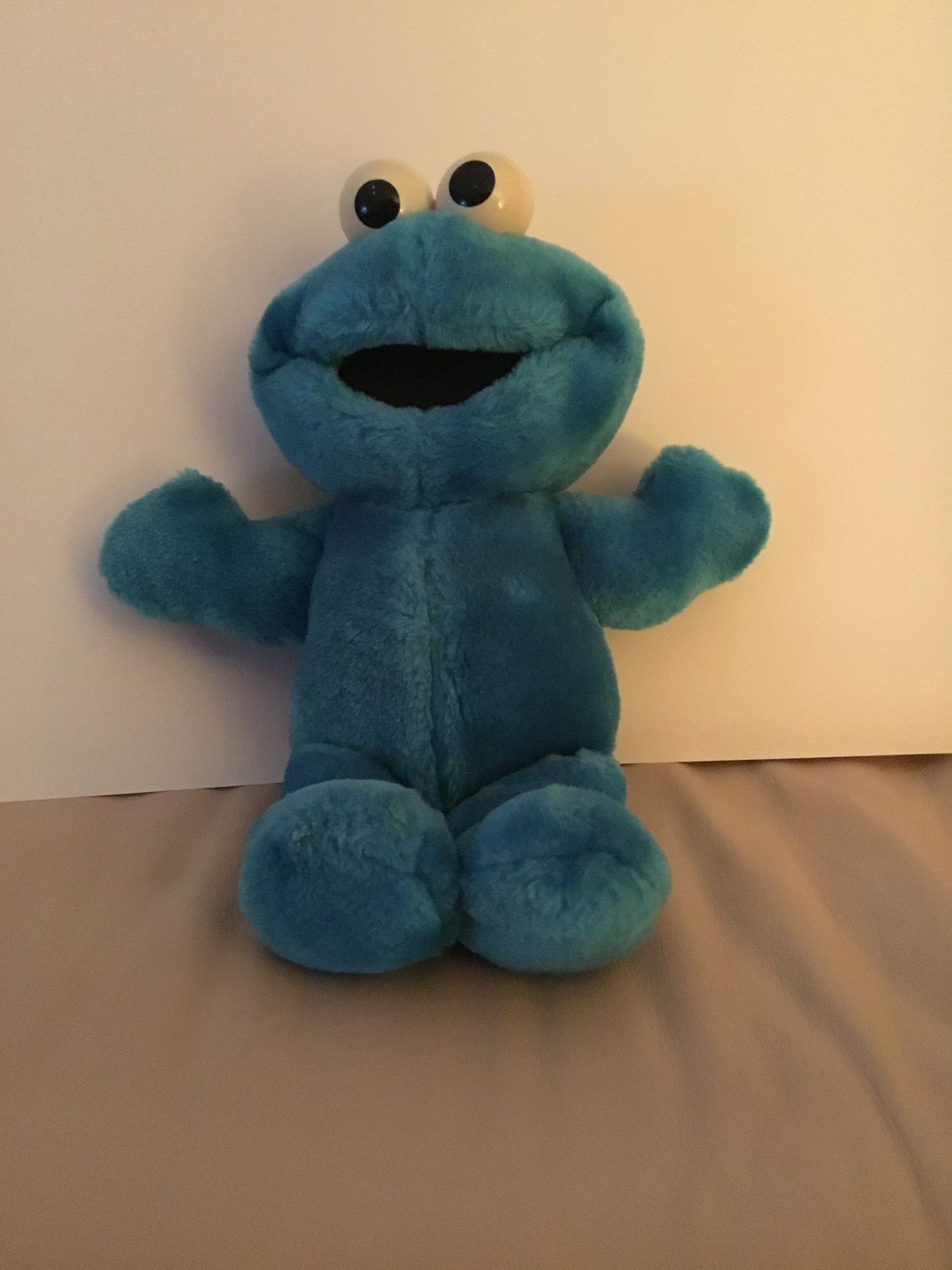 TICKLE ME COOKIE MONSTER