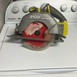 RYOBI Saw