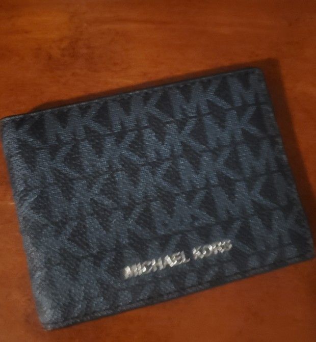 Michael Kors Logo Slim Billfold Wallet