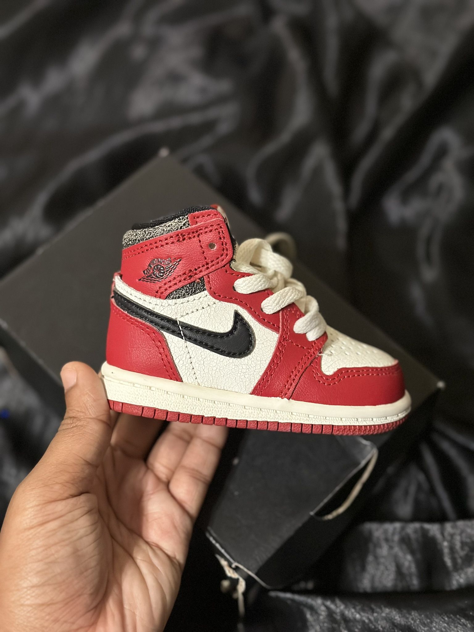 Jordan 1 Retro High OG “Lost And Found” TD