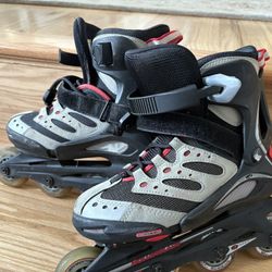 Roller Skates Adjustable Size 4, 5, 6, 7 good condition