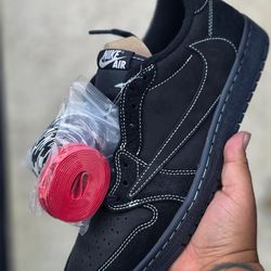 Jordan 1 low travis Scott BLACK PHANTOM