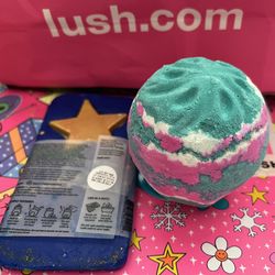Lush Cosmetics Bath Set