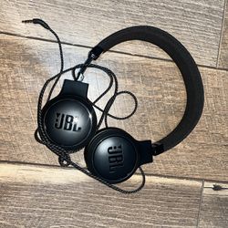 JBL Live Headphones 400BT