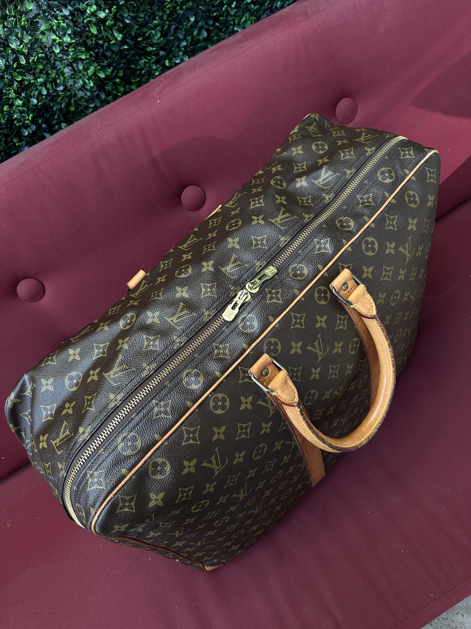 Louis Vuitton Sirius 70 Luggage Authentic French Vintage for Sale in  Pflugerville, TX - OfferUp