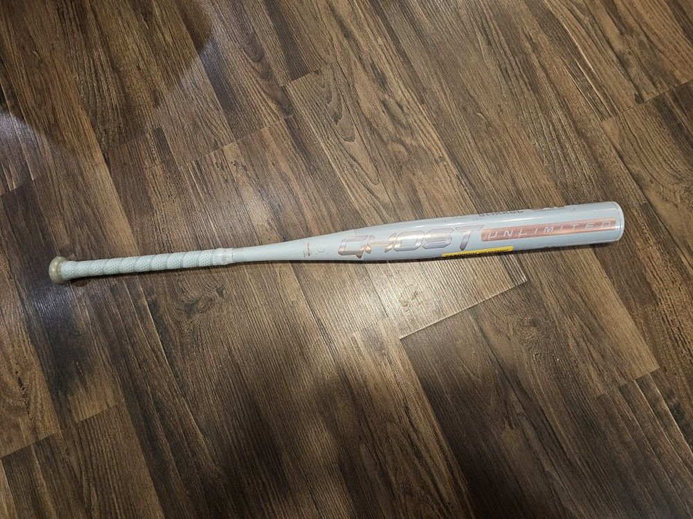 Easton Ghost Unlimited 32in 21oz -11 softball bat new in plastic 2025 32/21