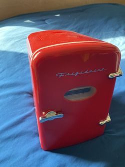 Refrigerator Mini Retro, Red