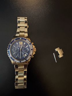 Michael Kors- Needs new battery