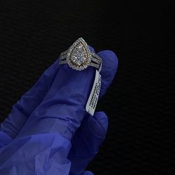 10k Gold with Moissanite Diamond Ring