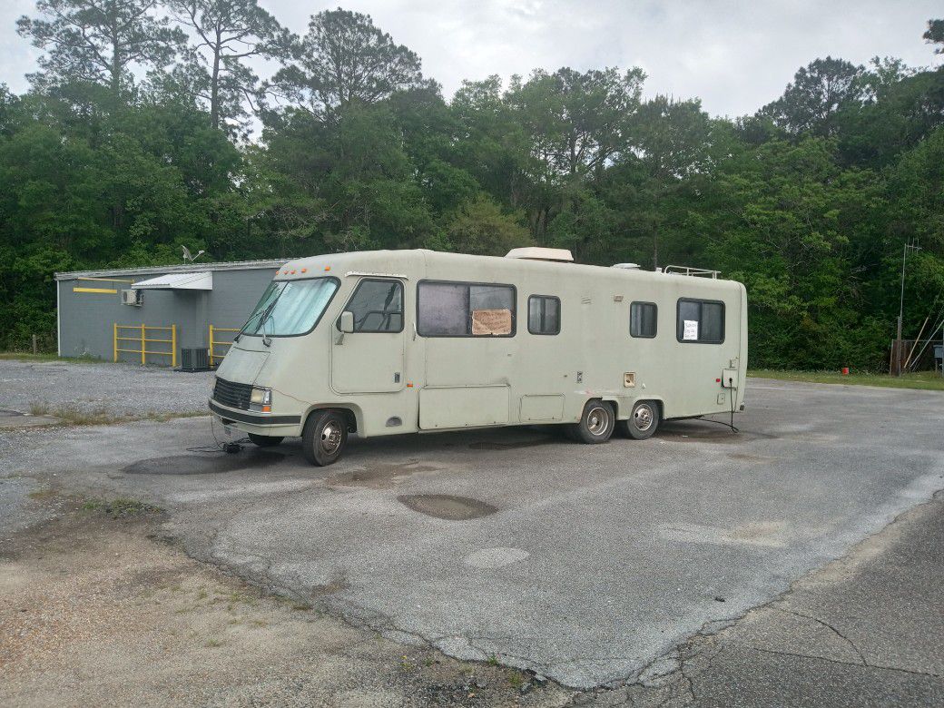 89' E350 1T, 30' RV For Sale Or Trade For 3m Rent