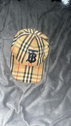 Burberry hat
