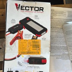 1000 Peak Amp Jump Starter, Dual USB, Rechargeable