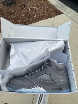 Wolf grey 5