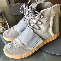 Adidas Yeezy Boost 750 Gray/Gum “Glow In The Dark” Soles