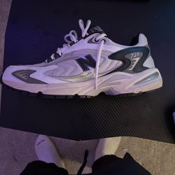 new balance 725