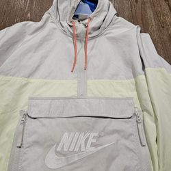 Nike Windbreaker 