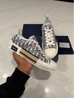 Dior B23