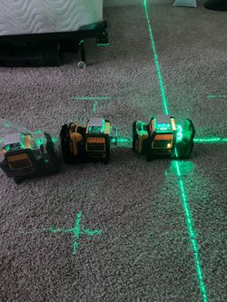 DeWalt Green Laser Level 360  Battery + Charger included