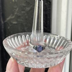 Pretty glass ring holder