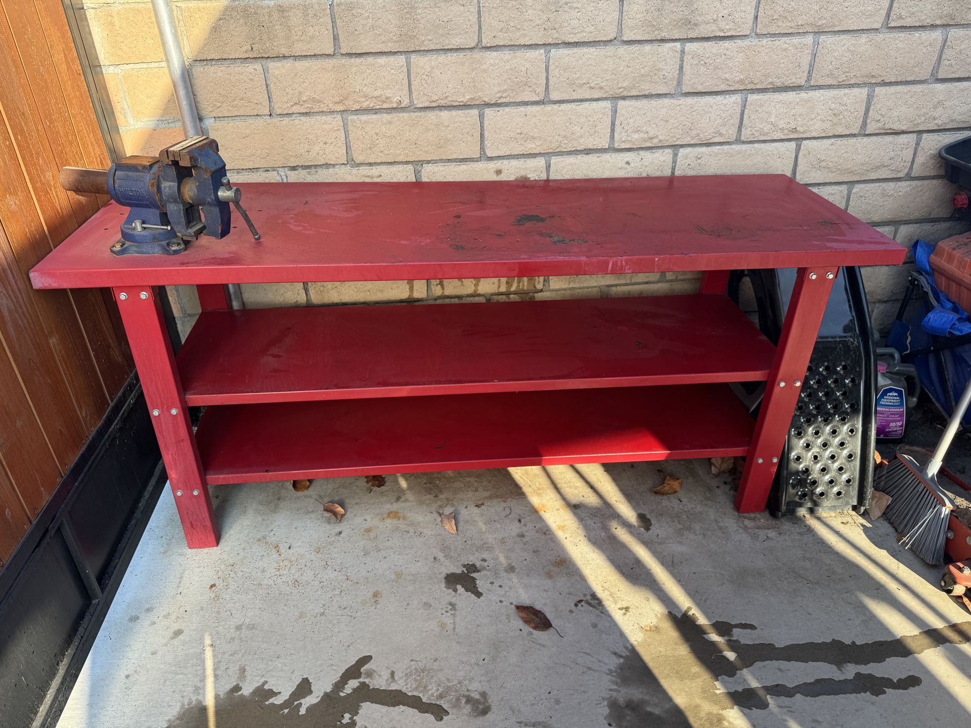 Metal Work Bench 78.5” L x 25” W x 34” Tall with Heavy Duty Vice! 
