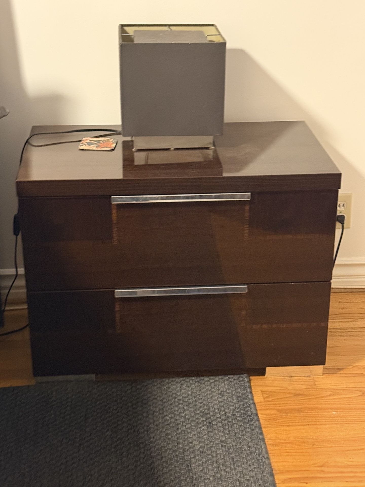 Italian Made Multigrain WOOD High Gloss bedroom Set $1050