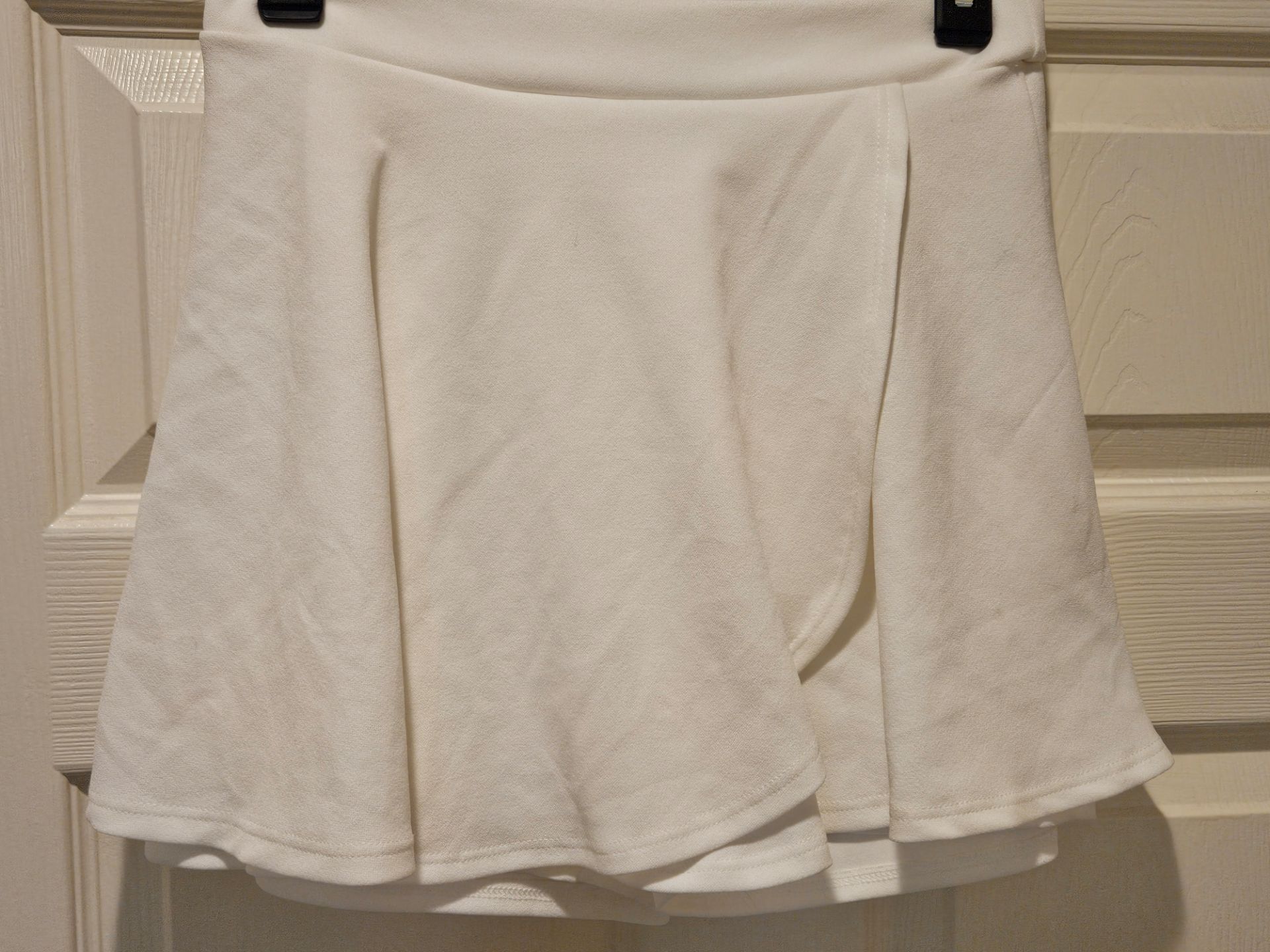 NWT Windsor M Ivory Mini Skort