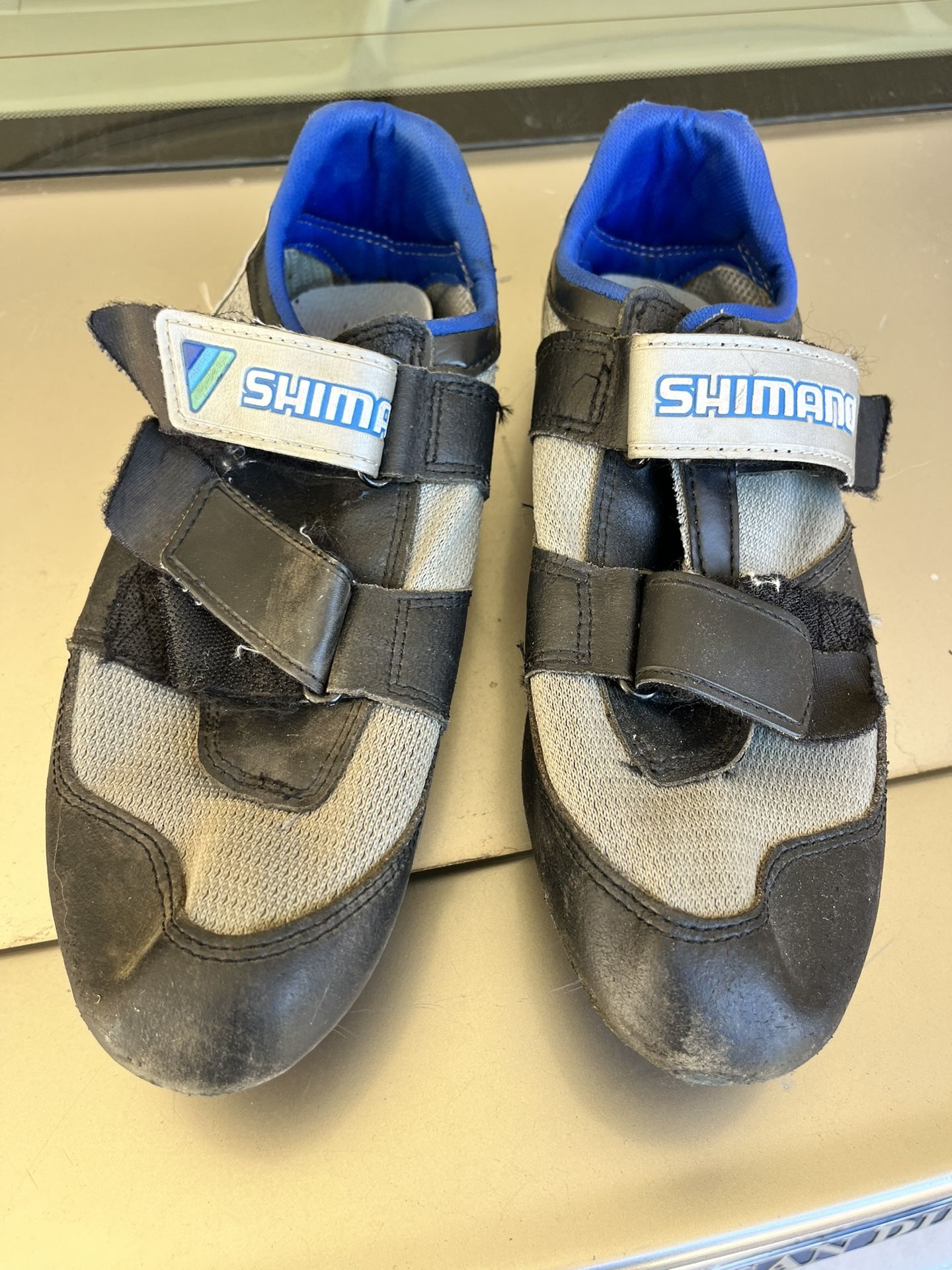 Shimano clip-in bike shoes