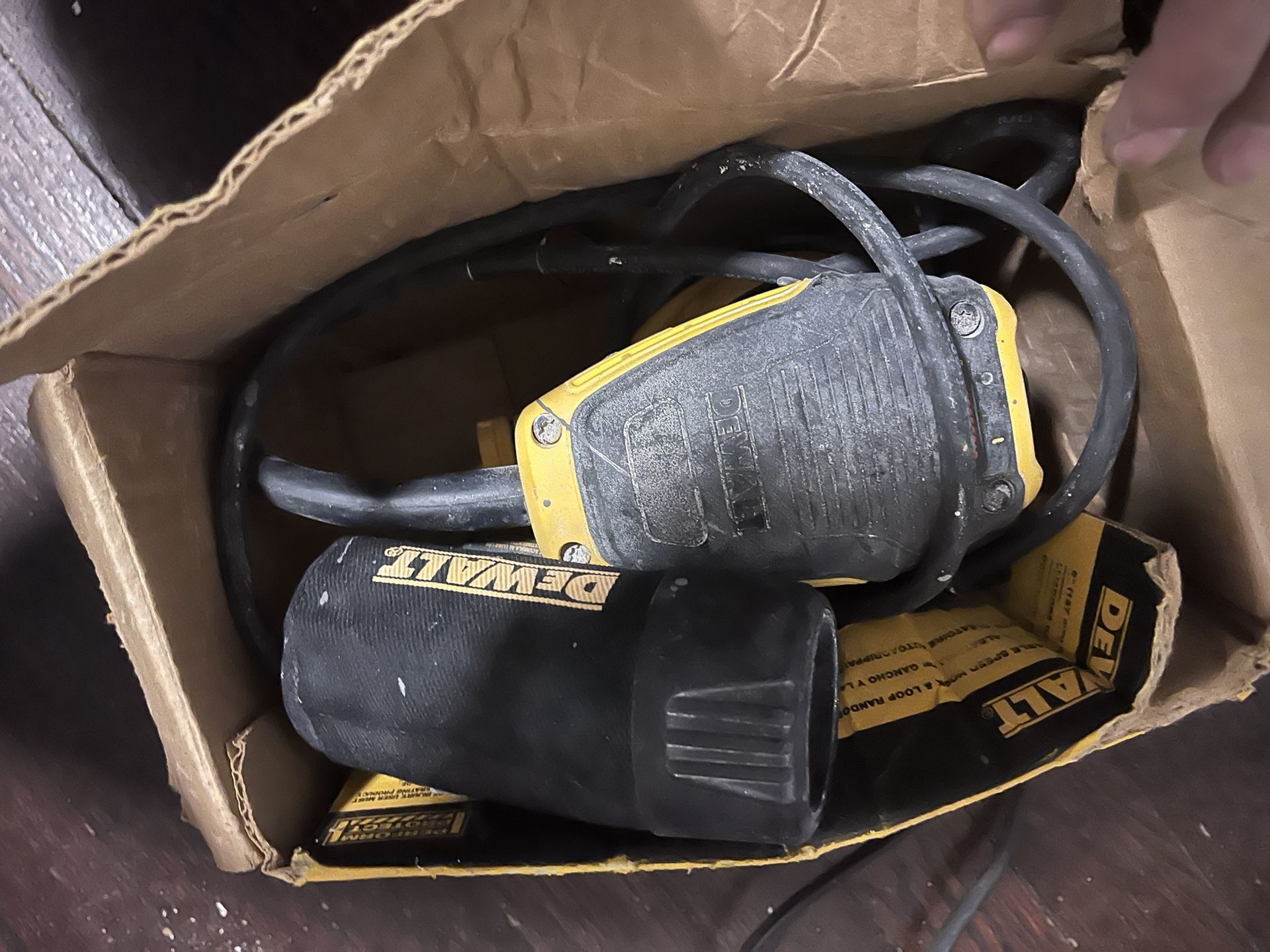 Dewalt Pad Sander