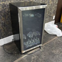 Vremi Small Fridge 