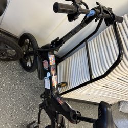 Used Electric Jetson Bolt And Haze 