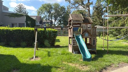 Playhouse/swing FREE