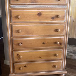 Solid Wood 6- Drawer Chest / Dresser !!! 18” D 36” W 52” H 