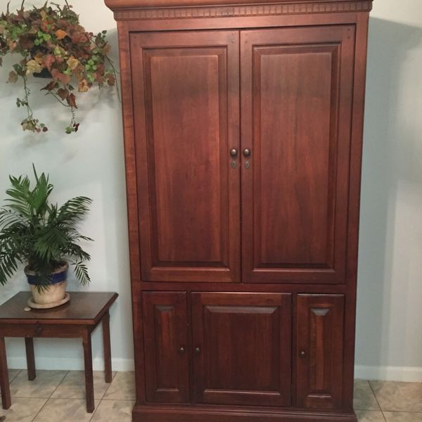 Tv Cabinet Very Nice Hooker Furniture For Sale In West Palm Beach Fl Offerup