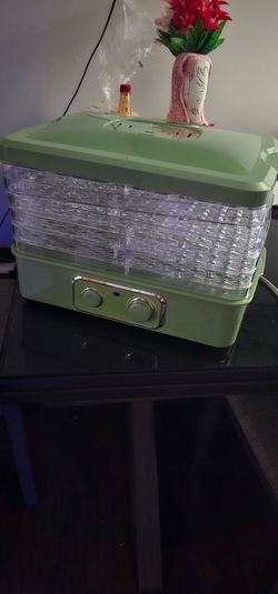 Food dehydrator