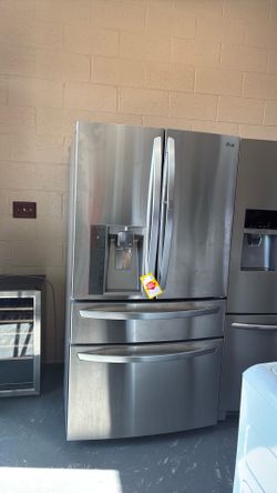 Nice like new LG stailenss steel refrigerator
