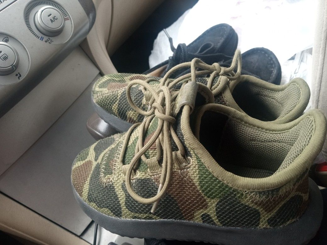 Unisex Kid's Sneakers For Sale