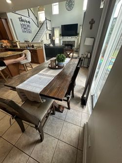 Streinhafels wood table seats 7 with bench seating!!