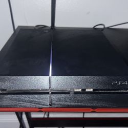 Ps4 500GB w/ red controller