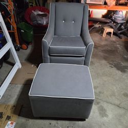 Glider & Matching Ottoman 
