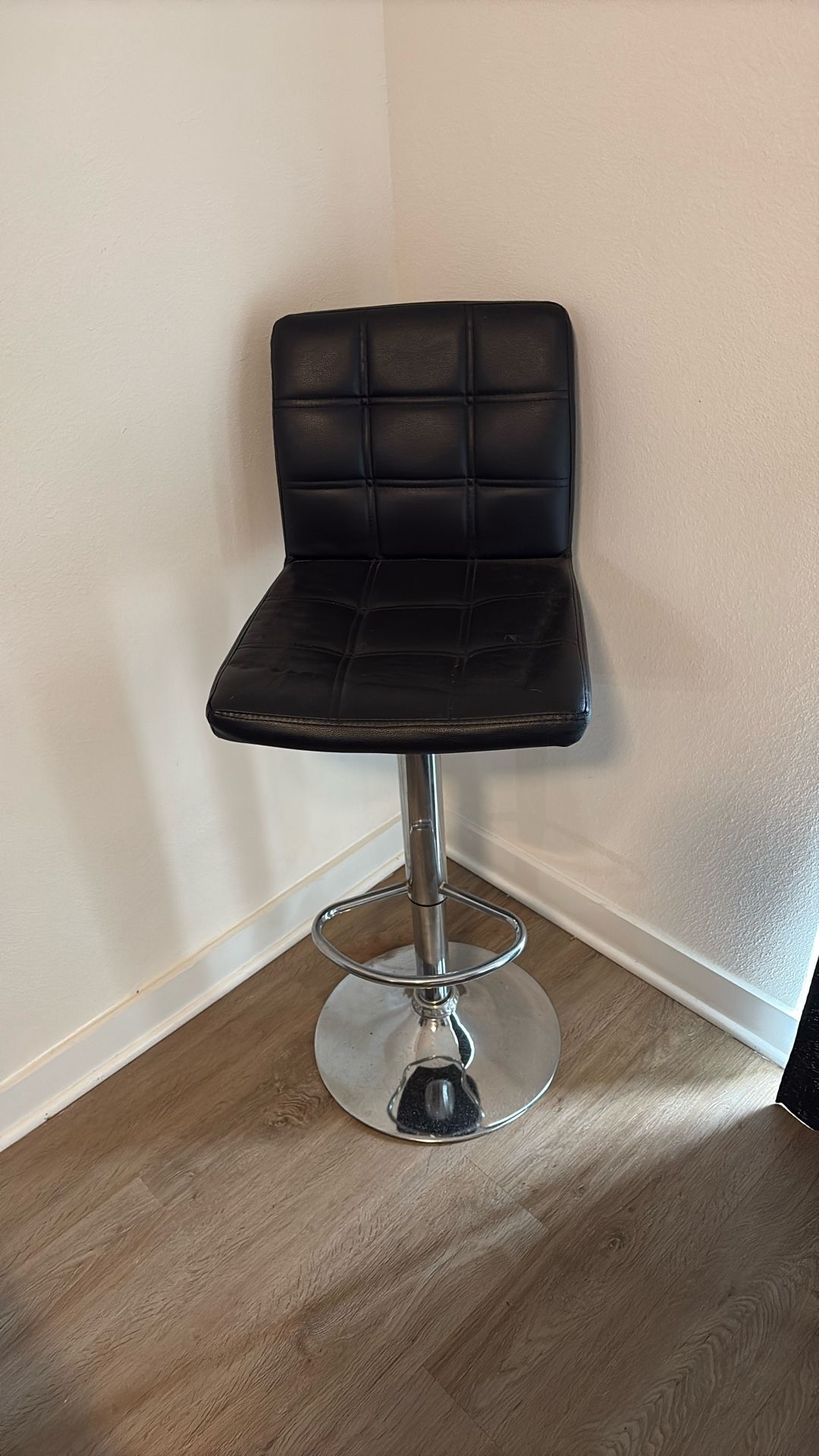 Set Of 2 Black Bar Stools
