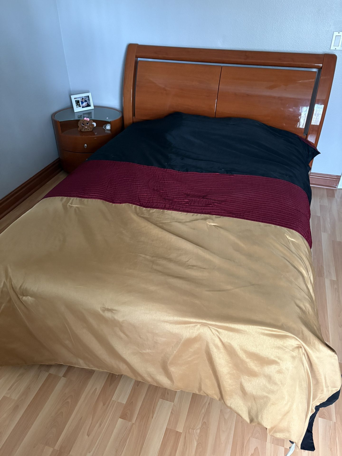 Full Size Bedroom Set