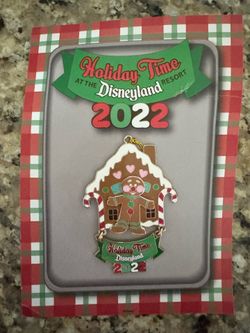Disneyland Resort Holiday Time Guided Tour 2022 Gingerbread House Pin New
