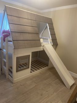 Kids Bed With 2 Mattresses 