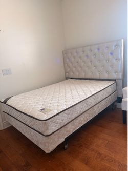 Full Size Bed