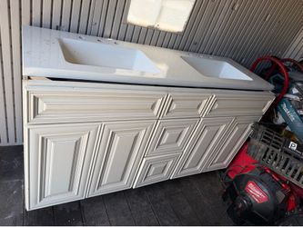 Bathroom cabinet