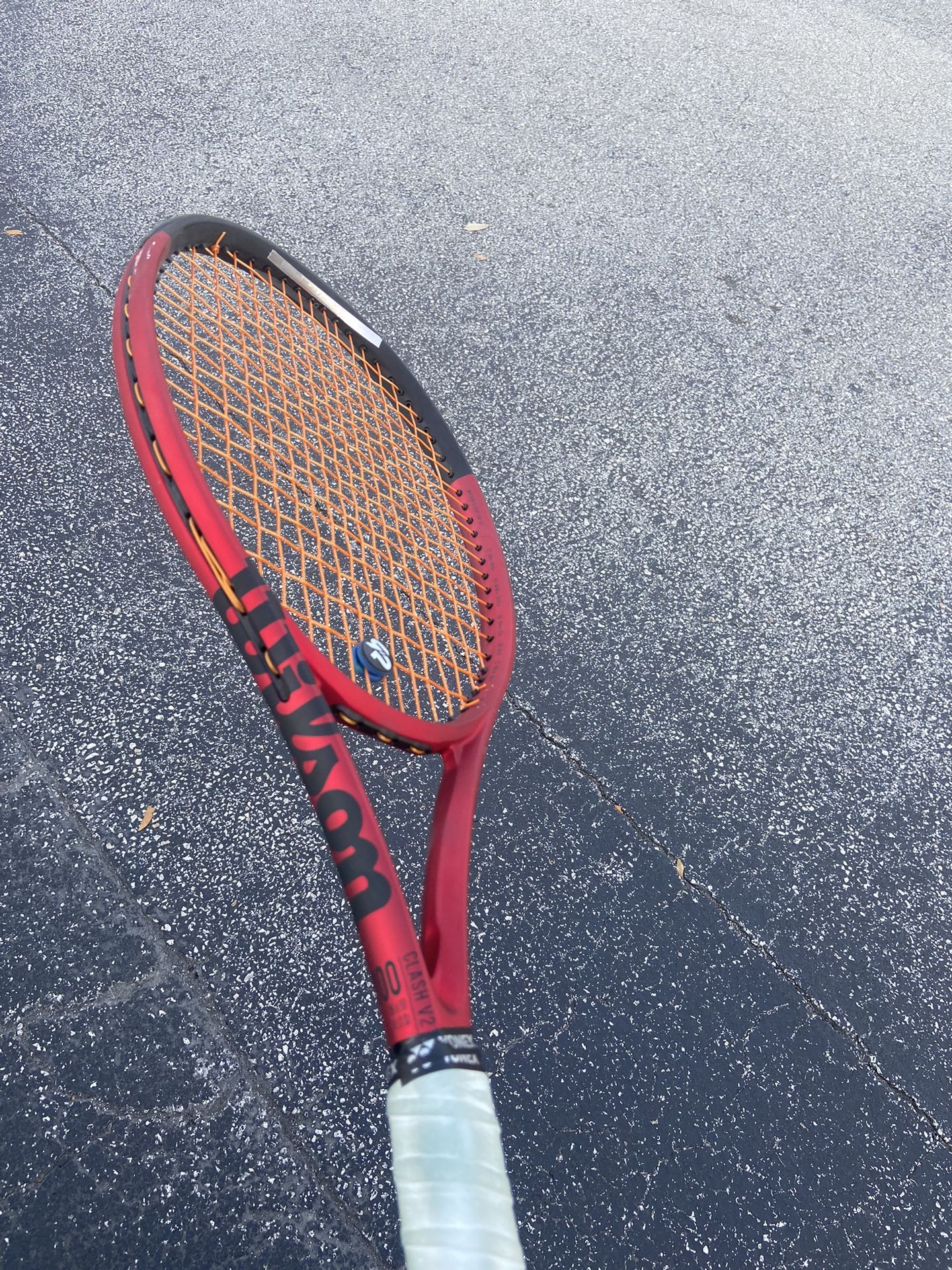 Tennis Rackets Wilson Clash V100